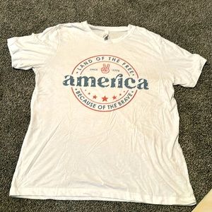 Women’s Large White America T Shirt